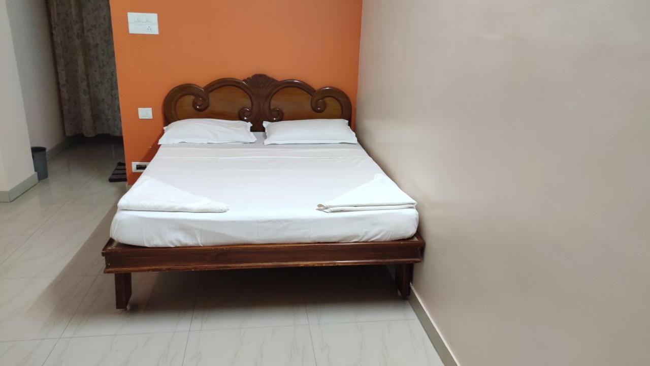 Sibi Lodge Kojambuttúr Kültér fotó
