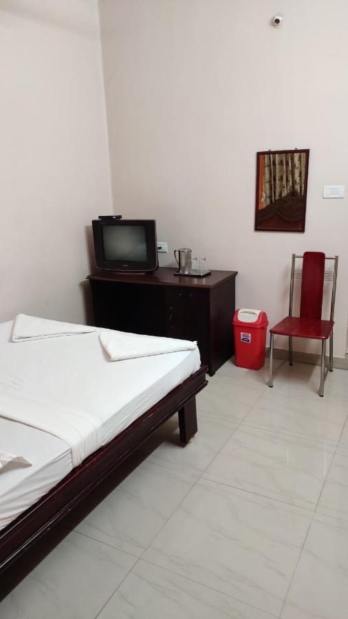 Sibi Lodge Kojambuttúr Kültér fotó