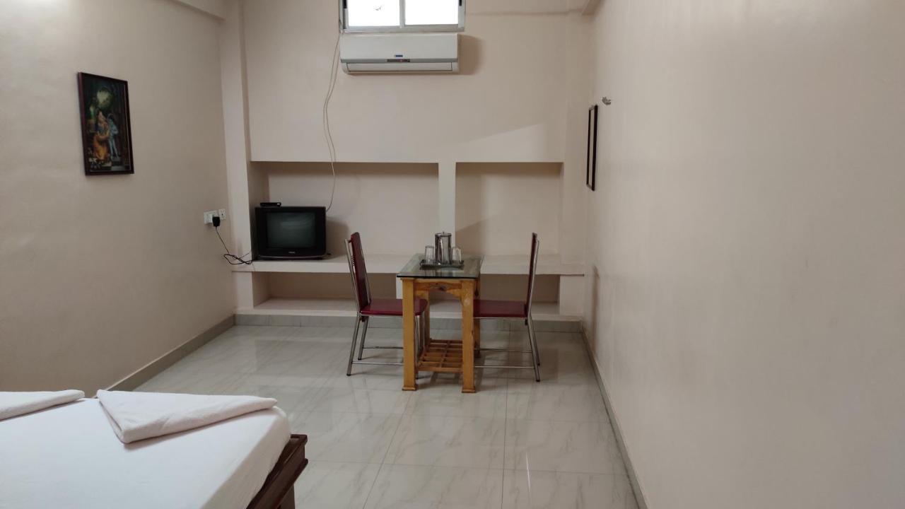 Sibi Lodge Kojambuttúr Kültér fotó
