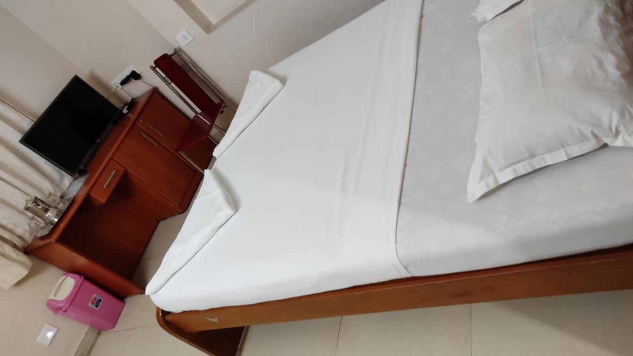 Sibi Lodge Kojambuttúr Kültér fotó