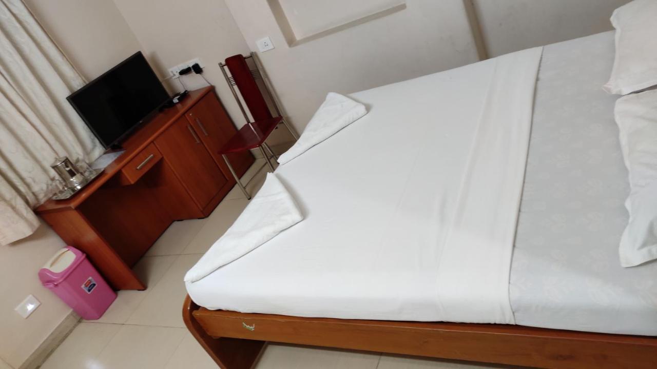 Sibi Lodge Kojambuttúr Kültér fotó
